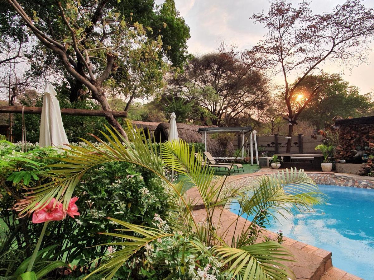 Victoria Falls Backpackers Lodge Экстерьер фото
