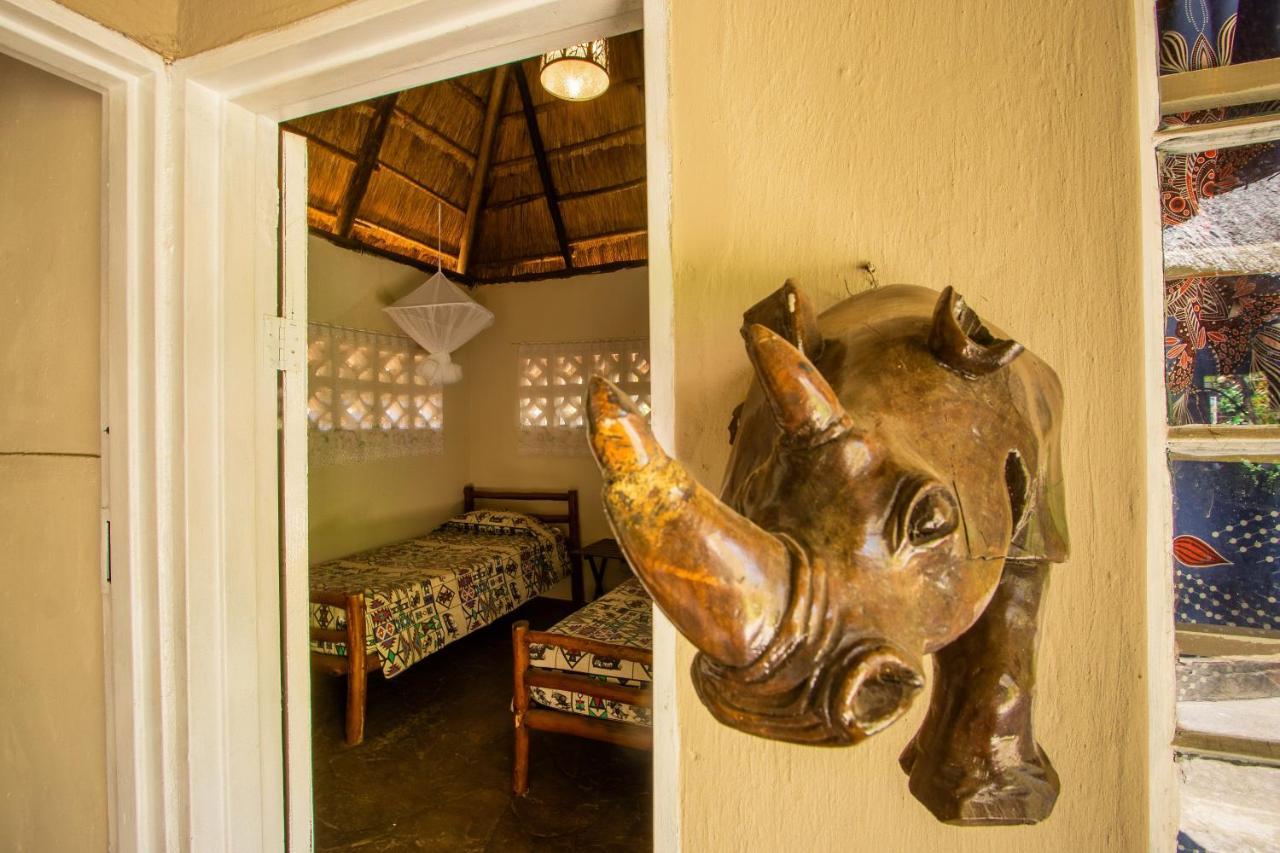 Victoria Falls Backpackers Lodge Экстерьер фото