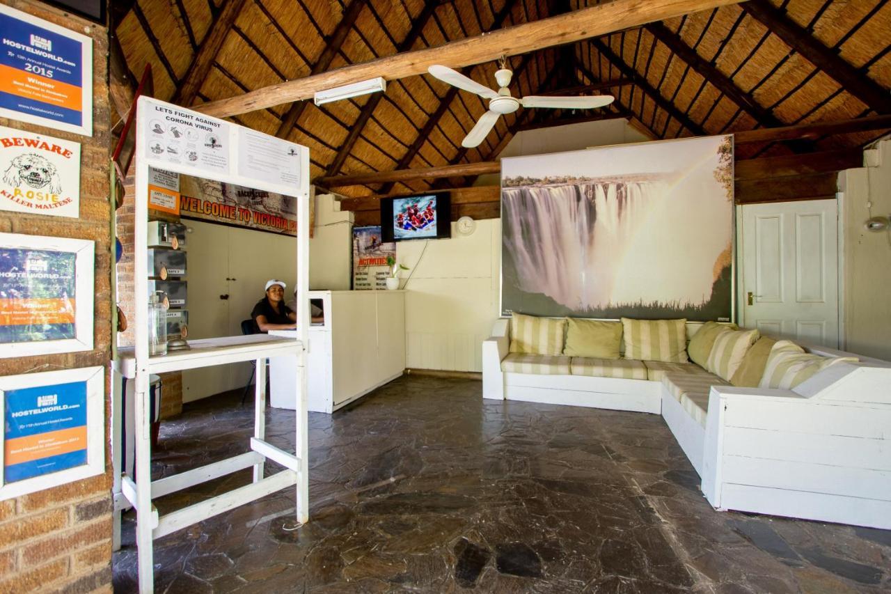 Victoria Falls Backpackers Lodge Экстерьер фото