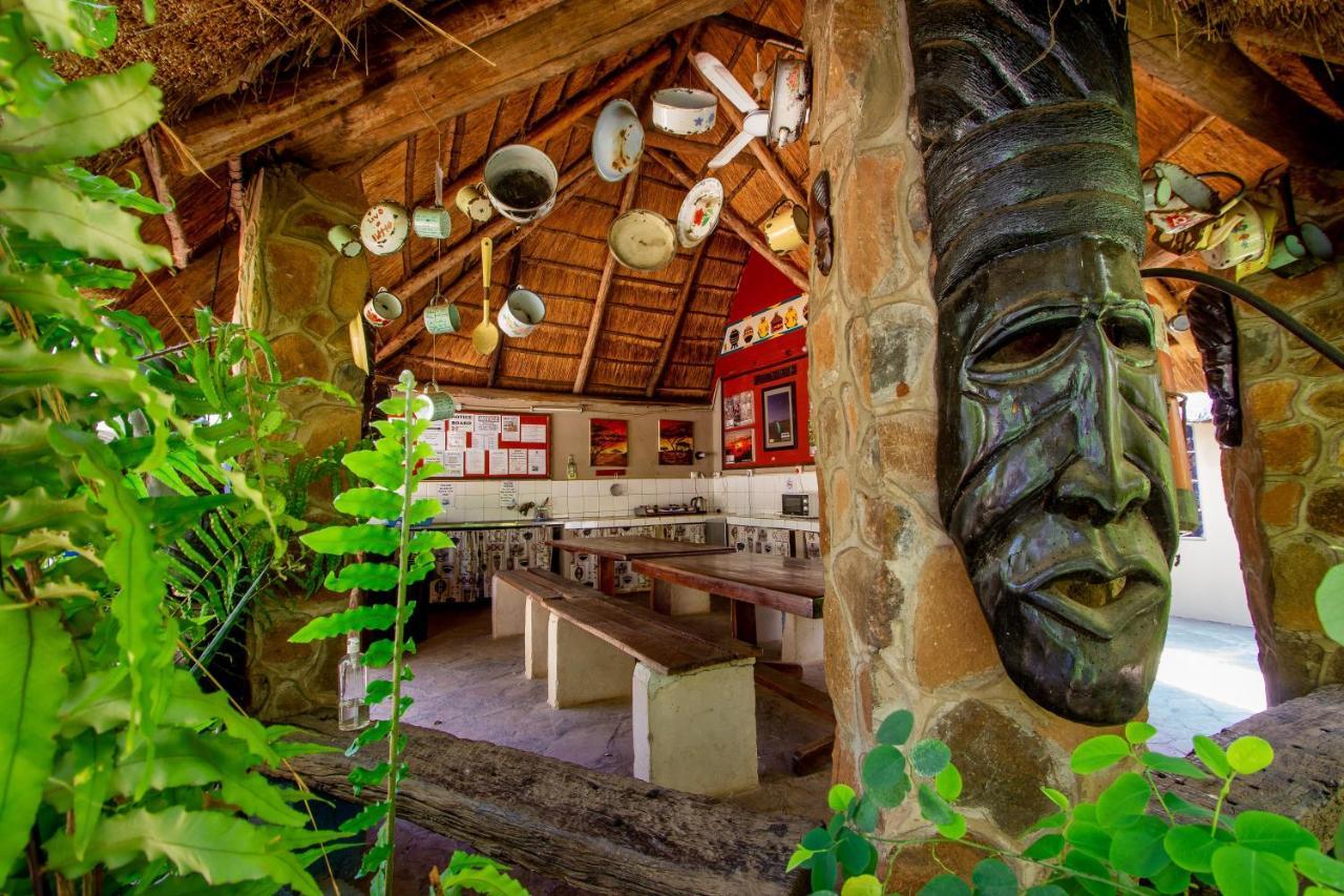 Victoria Falls Backpackers Lodge Экстерьер фото