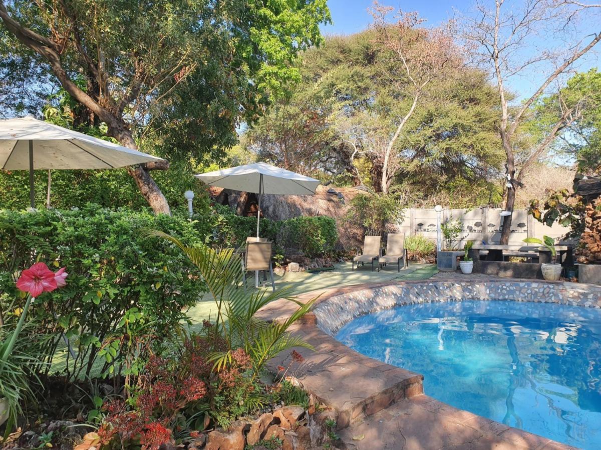 Victoria Falls Backpackers Lodge Экстерьер фото