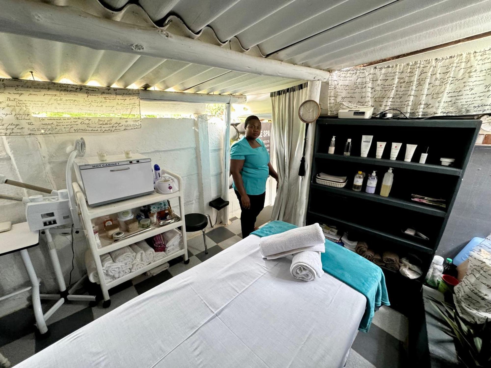 Victoria Falls Backpackers Lodge Экстерьер фото