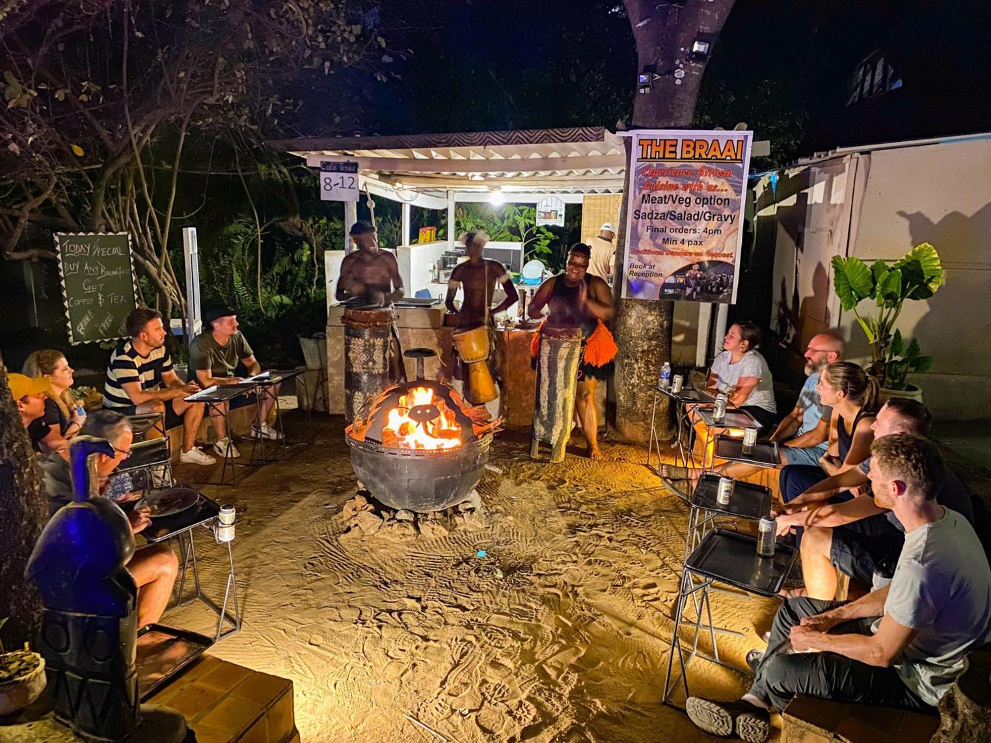 Victoria Falls Backpackers Lodge Экстерьер фото