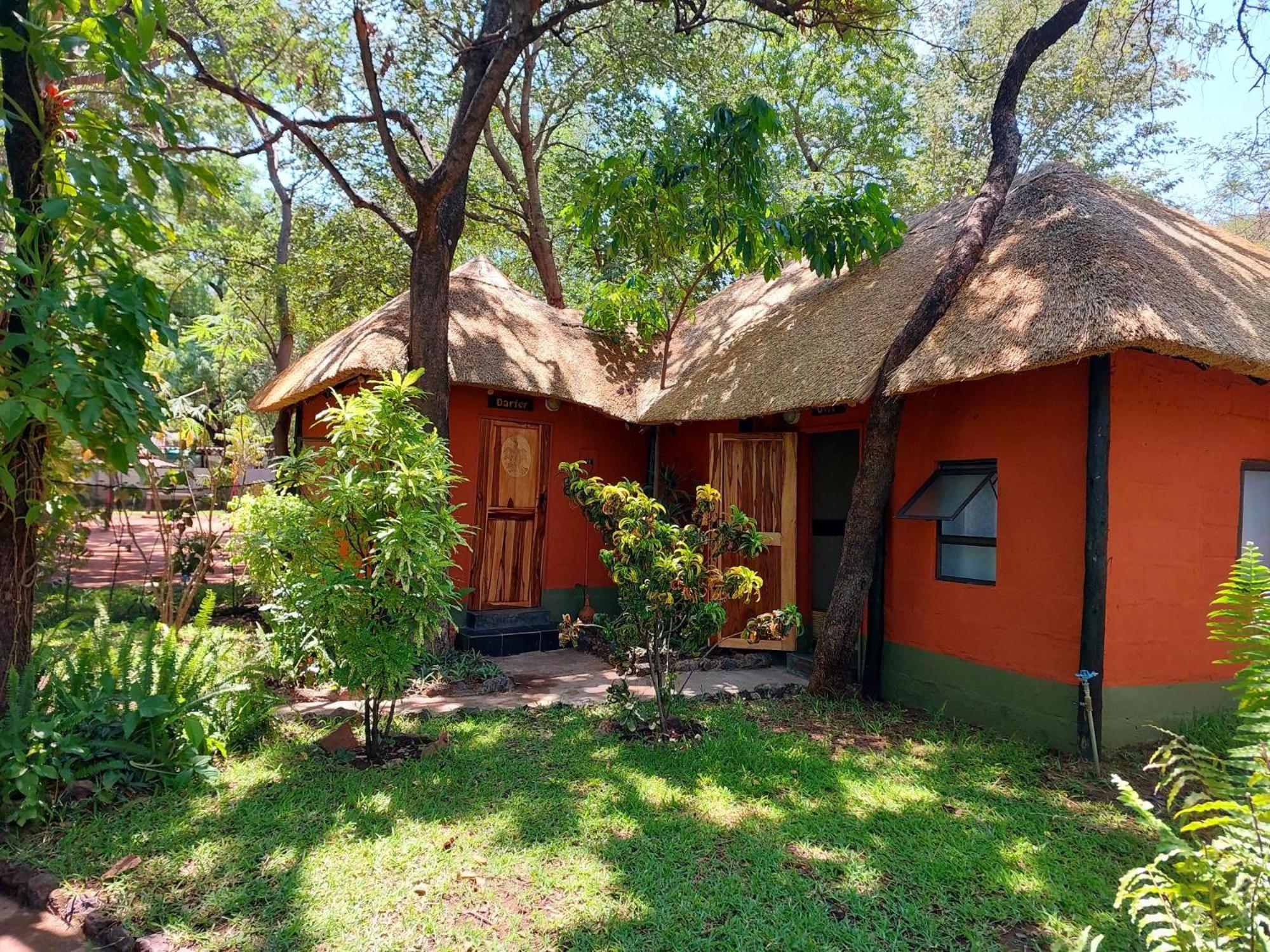 Victoria Falls Backpackers Lodge Экстерьер фото