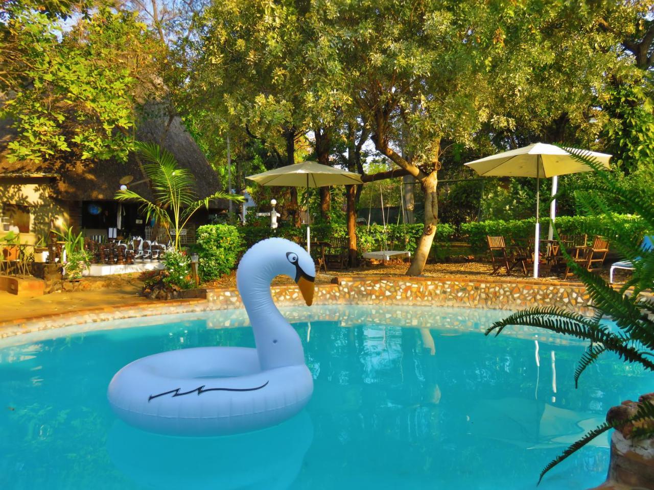 Victoria Falls Backpackers Lodge Экстерьер фото